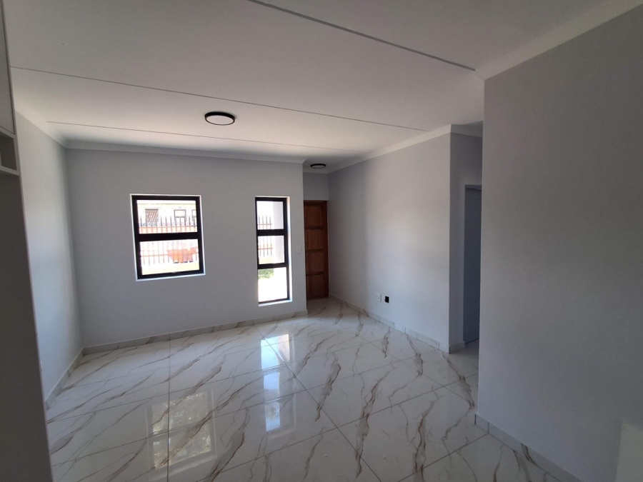 2 Bedroom Property for Sale in Ruyterwacht Western Cape